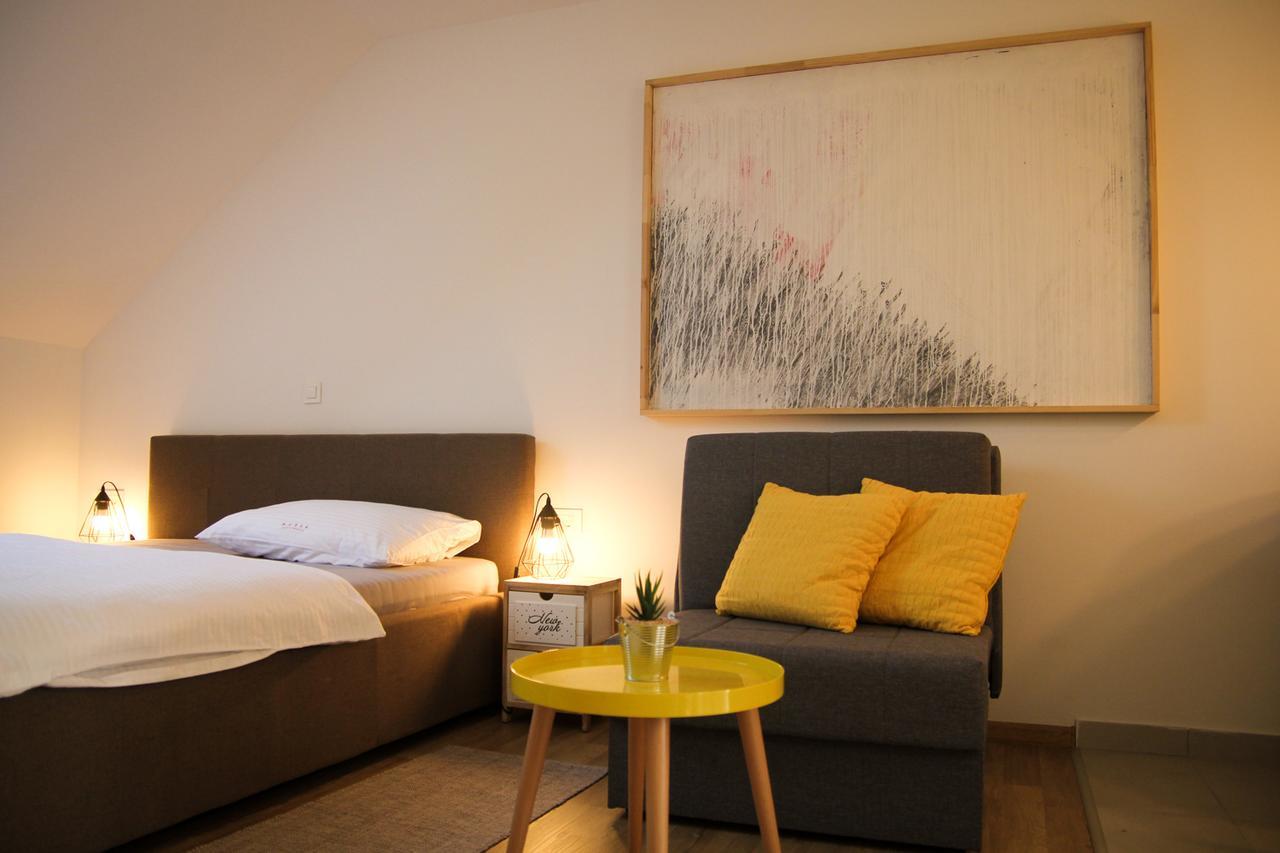 Apartmani Mursa Osijek Ngoại thất bức ảnh