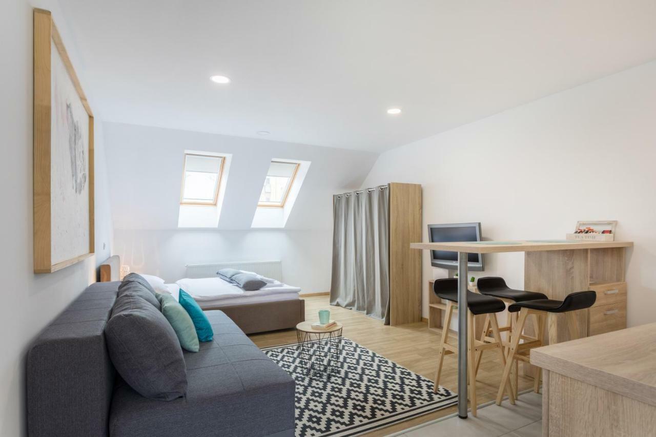 Apartmani Mursa Osijek Ngoại thất bức ảnh