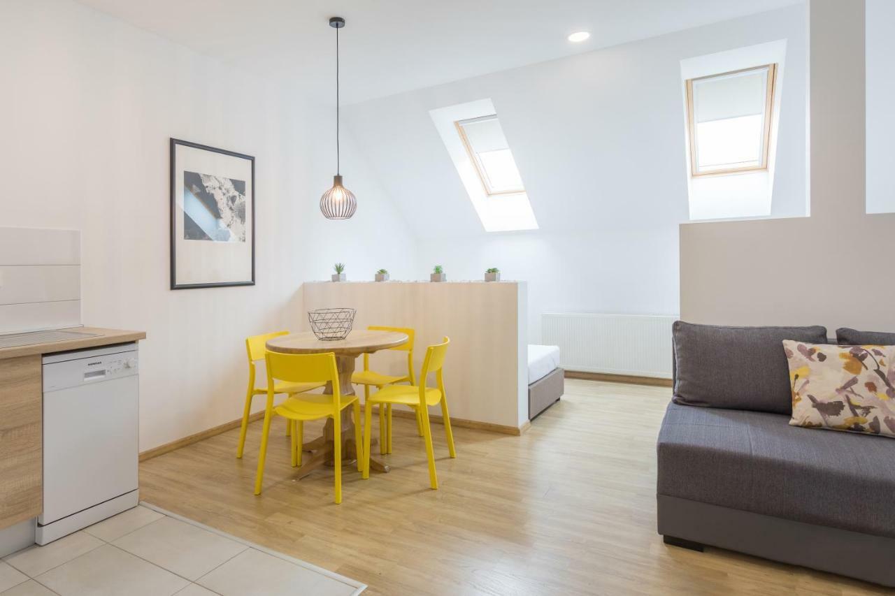 Apartmani Mursa Osijek Ngoại thất bức ảnh