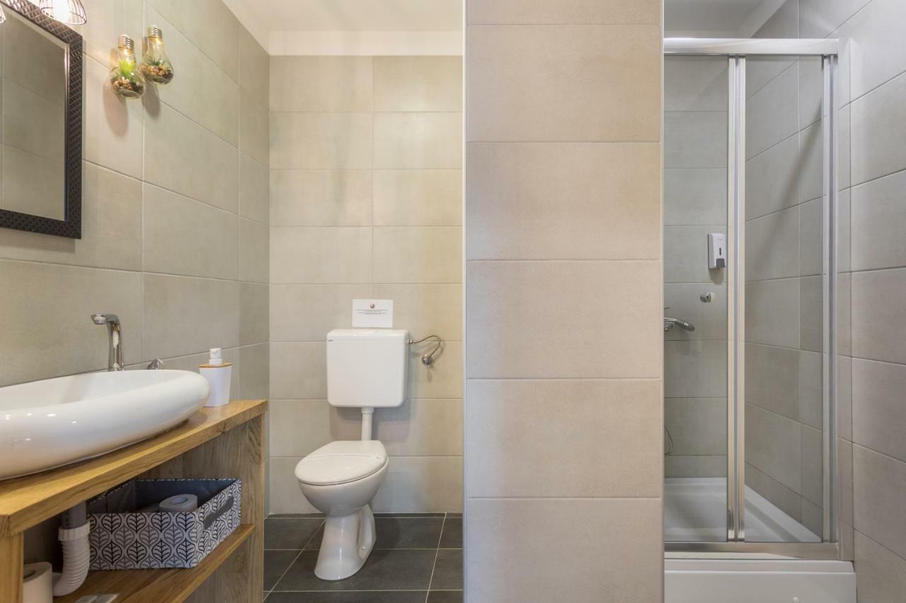 Apartmani Mursa Osijek Ngoại thất bức ảnh